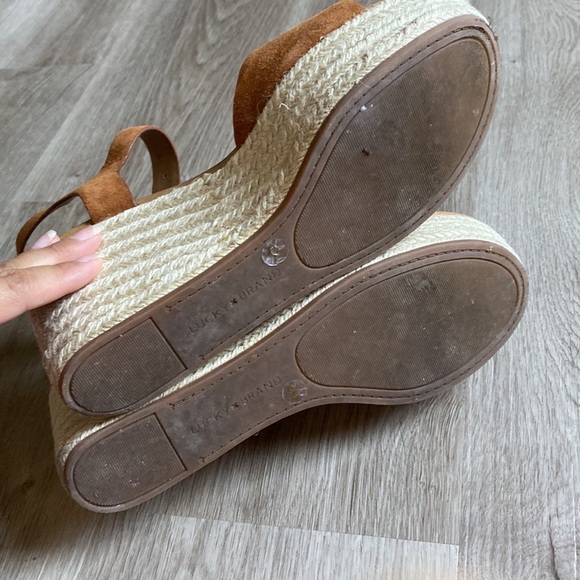 Lucky Brand Naveah Platform Sandals - Picture 12 of 14